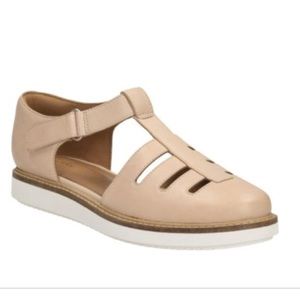 NWOB 💫 Clark’s Glick Delta Fisherman Sandal